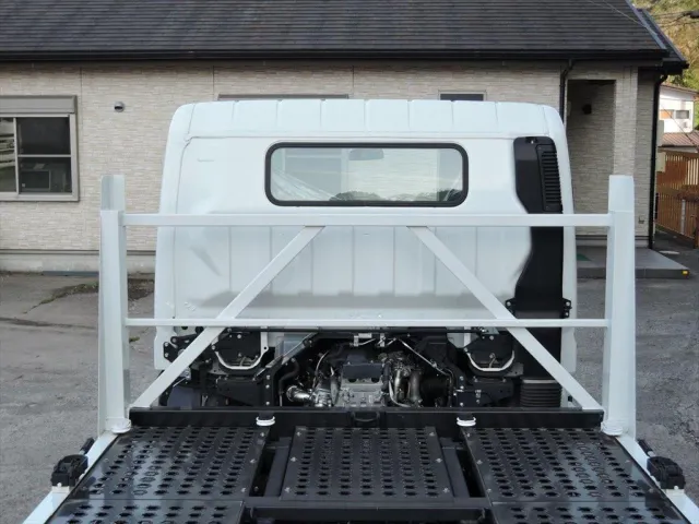 三菱 キャンター 2PG-FEB80(2WD)の写真7