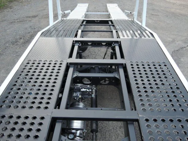 三菱 キャンター 2PG-FEB80(2WD)の写真9