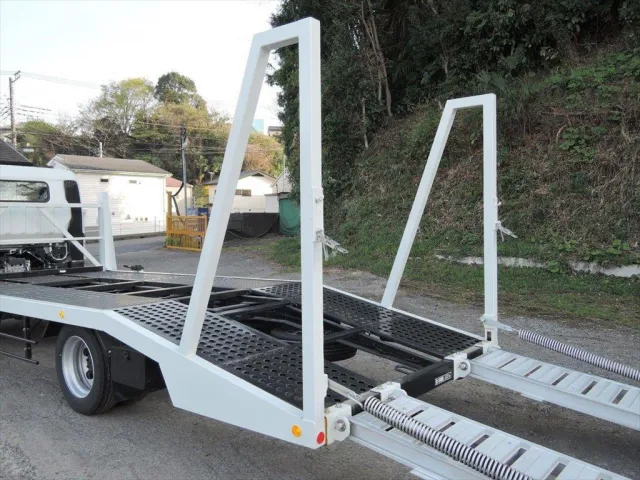 三菱 キャンター 2PG-FEB80(2WD)の写真12