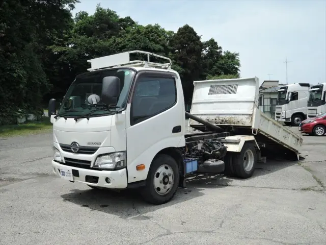 日野 デュトロ TKG-XZU620Tの写真1