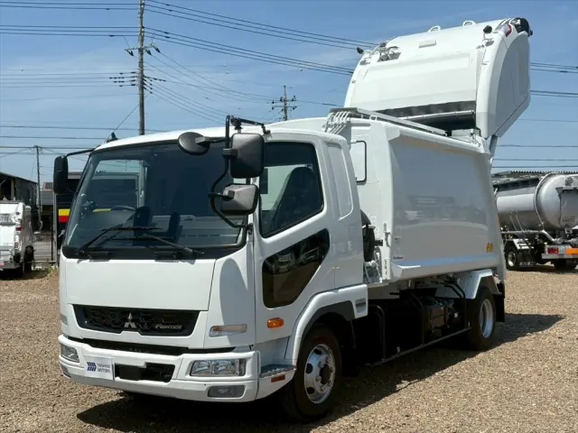 三菱 ファイター 2KG-FK62Fの写真1