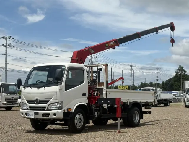 日野 デュトロ TKG-XZU652Mの写真1