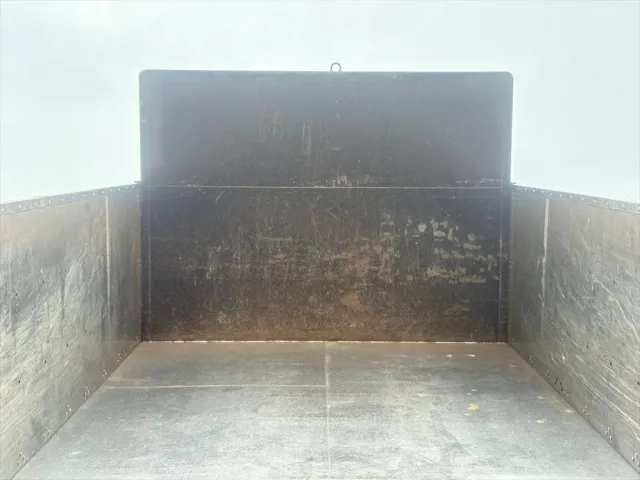 いすゞ ギガ QKG-CYM77AM(6x2)の写真7