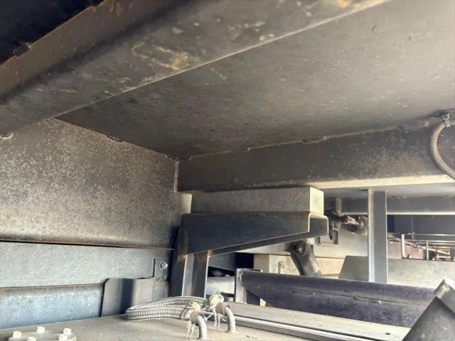 いすゞ ギガ QKG-CYM77AM(6x2)の写真17