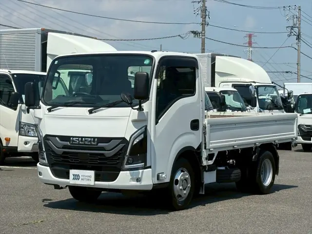 いすゞ エルフ 2TG-NJR88AFの写真1