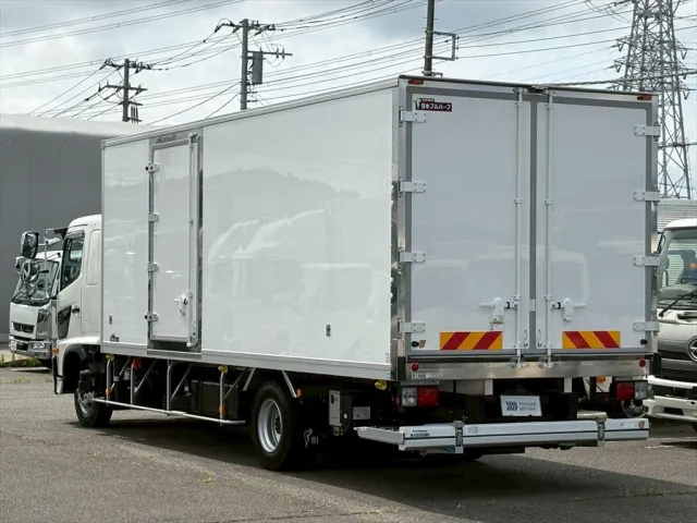 日野 レンジャー 2KG-FD2ABG(2WD)の写真3