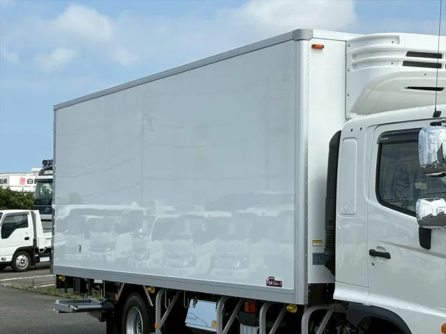 日野 レンジャー 2KG-FD2ABG(2WD)の写真5