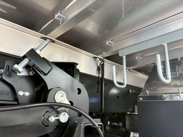 日野 レンジャー 2KG-FD2ABG(2WD)の写真17