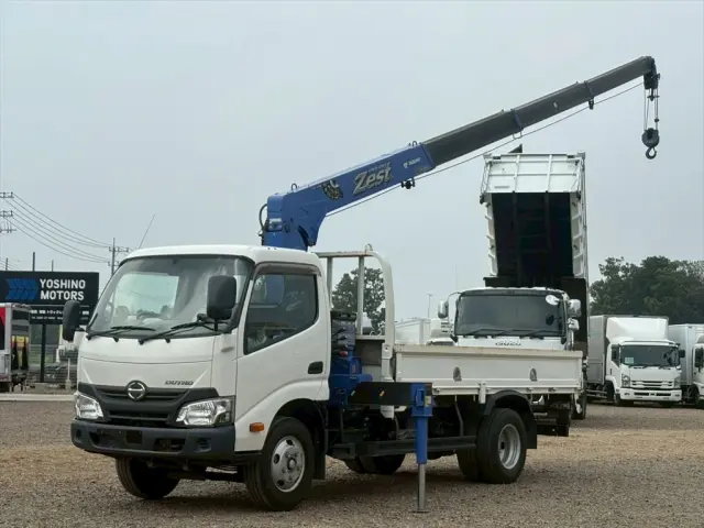 日野 デュトロ TKG-XZU650Mの写真1