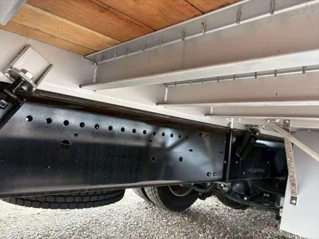 三菱 スーパーグレート 2PG-FS80VZ(8x4)の写真17