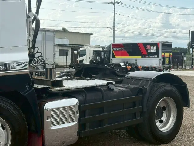 日野 プロフィア BDG-SH1EDXG(2WD)の写真6