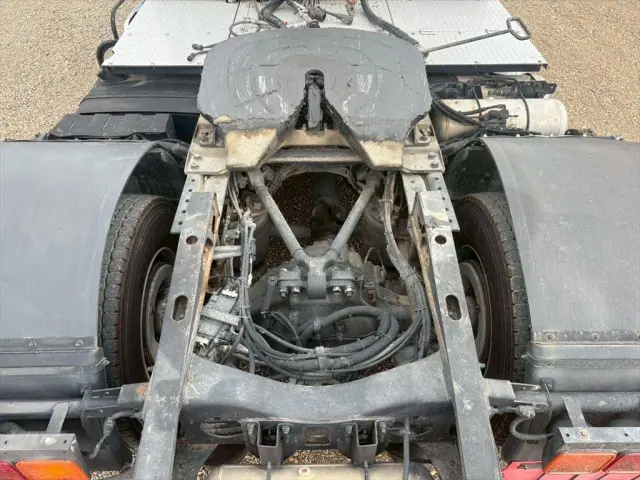 日野 プロフィア BDG-SH1EDXG(2WD)の写真8