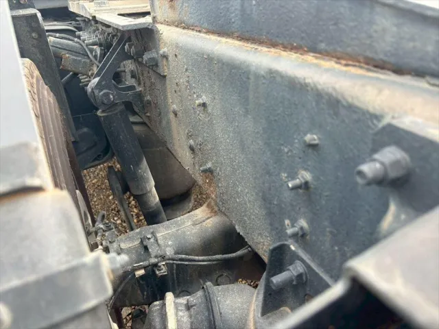 日野 プロフィア BDG-SH1EDXG(2WD)の写真16