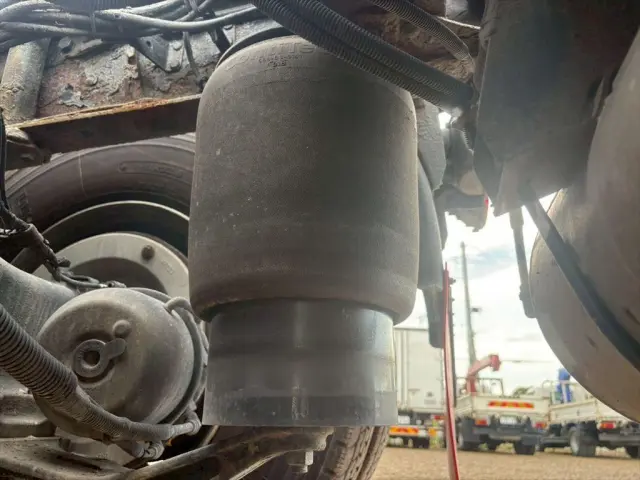 日野 プロフィア BDG-SH1EDXG(2WD)の写真17