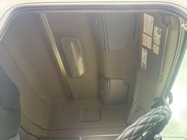 日野 プロフィア BDG-SH1EDXG(2WD)の写真24