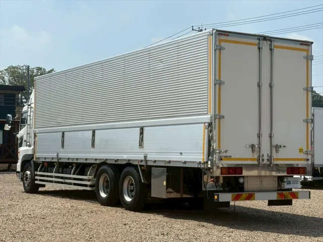 日野 プロフィア QPG-FR1EXEG(6x2)の写真3