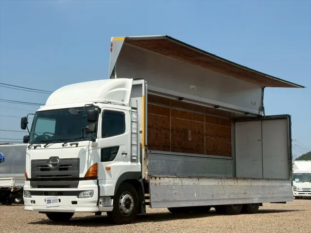 日野 プロフィア QPG-FR1EXEG(6x2)の写真11