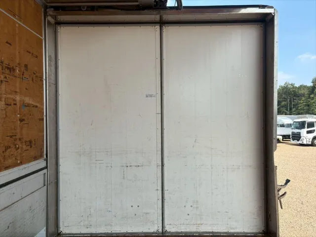 日野 プロフィア QPG-FR1EXEG(6x2)の写真13