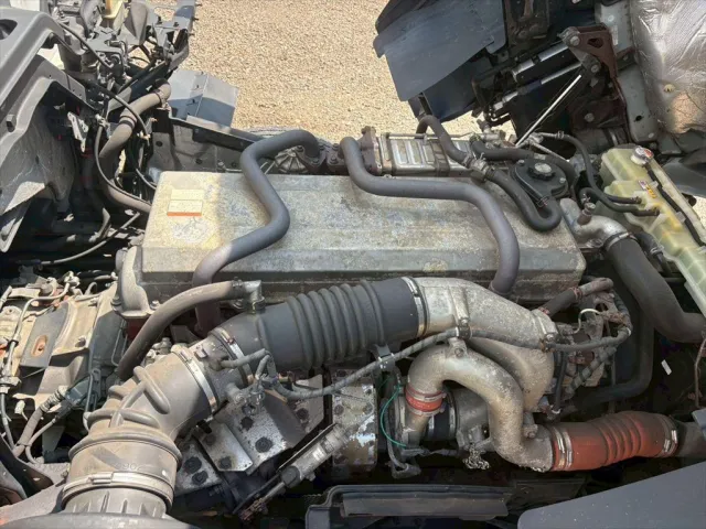 日野 プロフィア QPG-FR1EXEG(6x2)の写真19