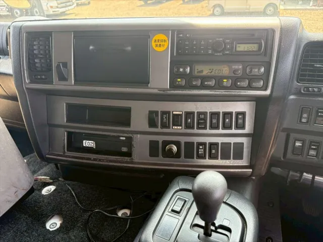 日野 プロフィア QPG-FR1EXEG(6x2)の写真22