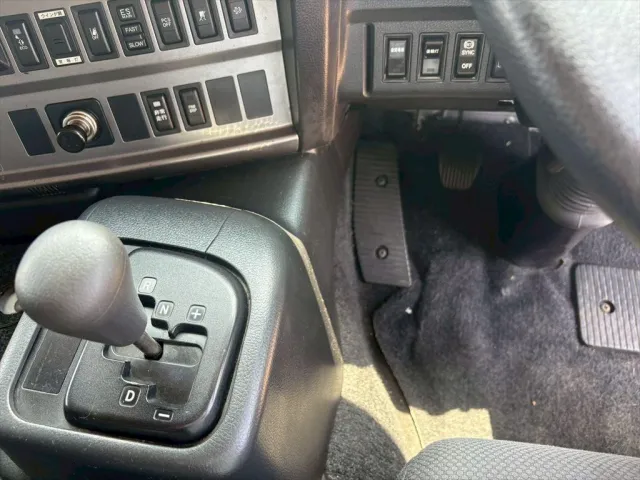 日野 プロフィア QPG-FR1EXEG(6x2)の写真23