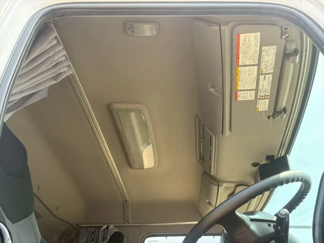 日野 プロフィア QPG-FR1EXEG(6x2)の写真24