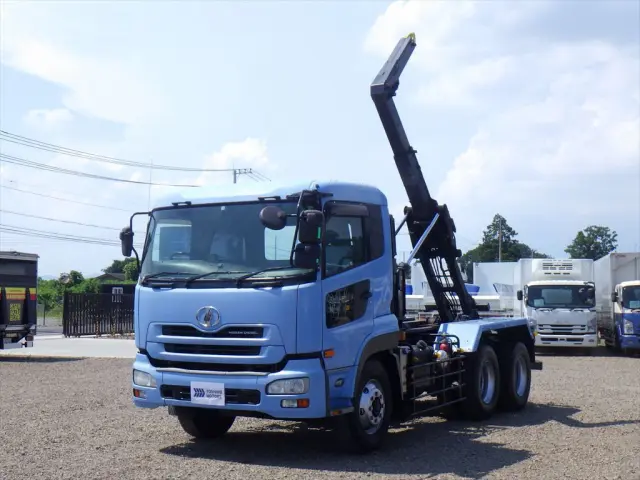 ＵＤ クオン ADG-CD4XMの写真1