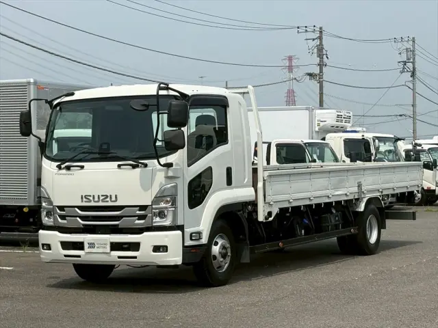 いすゞ フォワード 2PG-FRR90S2の写真1