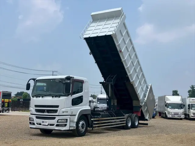 三菱 スーパーグレート QKG-FV50VZの写真1