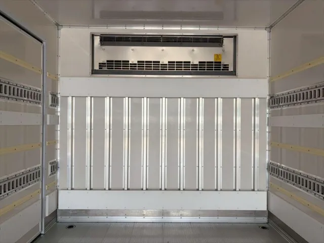 三菱 ファイター 2KG-FK65F(2WD)の写真7