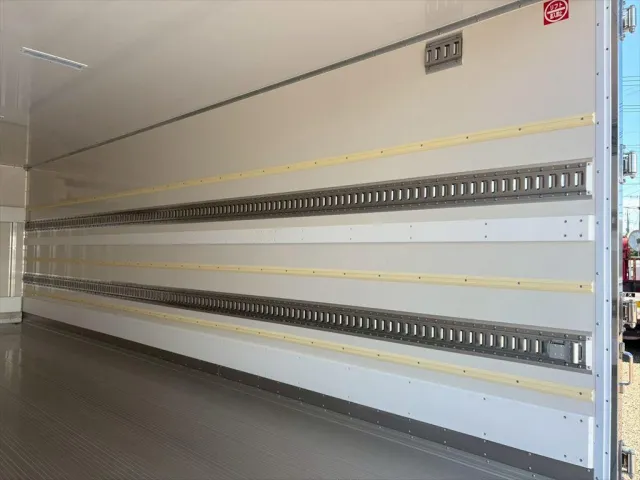 三菱 ファイター 2KG-FK65F(2WD)の写真10