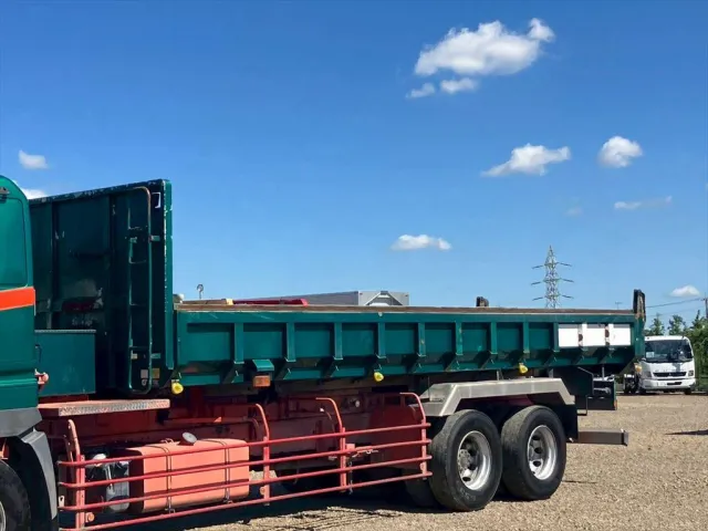 日野 プロフィア QKG-FR1EXBA(6x2)の写真6