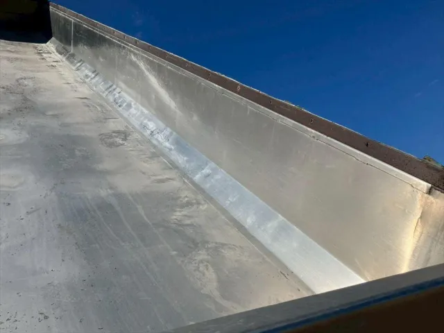 日野 プロフィア QKG-FR1EXBA(6x2)の写真10