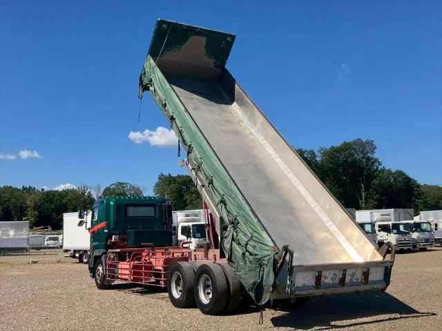 日野 プロフィア QKG-FR1EXBA(6x2)の写真11