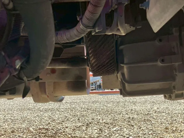 日野 プロフィア QKG-FR1EXBA(6x2)の写真18