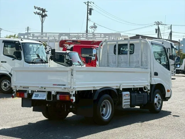 日野 デュトロ 2KG-XZC605M(2WD)の写真4