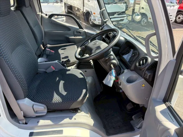 日野 デュトロ 2KG-XZC605M(2WD)の写真21