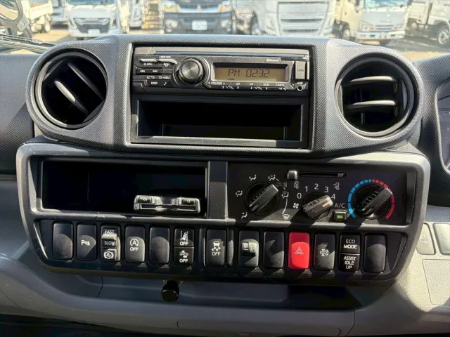 日野 デュトロ 2KG-XZC605M(2WD)の写真22