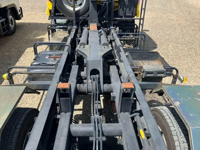 いすゞ フォワード TKG-FRR90S2(2WD)の写真8