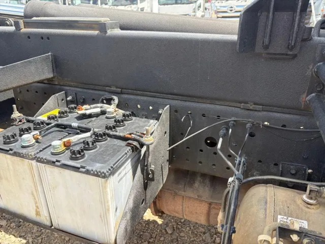 いすゞ フォワード TKG-FRR90S2(2WD)の写真17