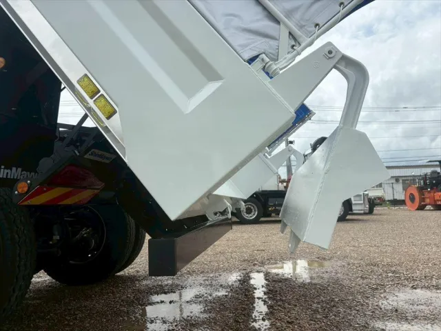 三菱 スーパーグレート 2PG-FV80VX(6x4)の写真12