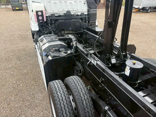 三菱 スーパーグレート 2PG-FV80VX(6x4)の写真15