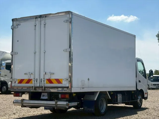 日野 デュトロ 2KG-XZU712M(2WD)の写真4