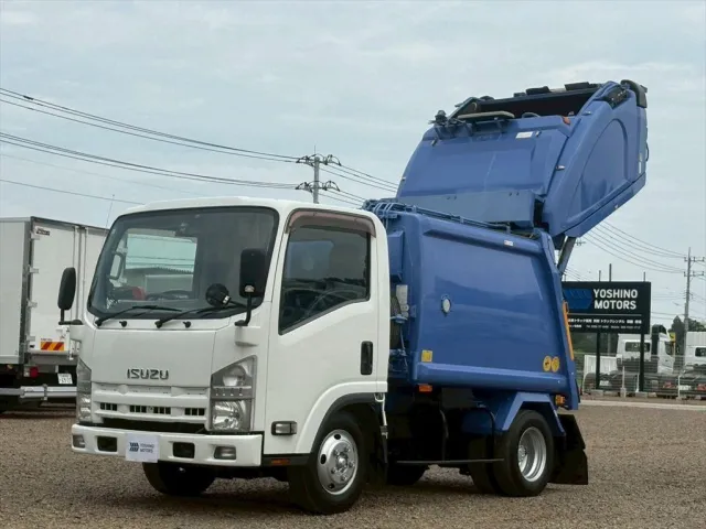 いすゞ エルフ TKG-NMR85AN(2WD)の写真1