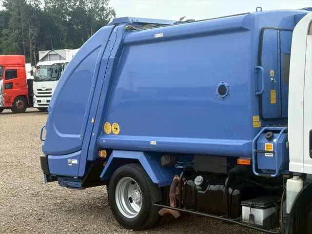 いすゞ エルフ TKG-NMR85AN(2WD)の写真5