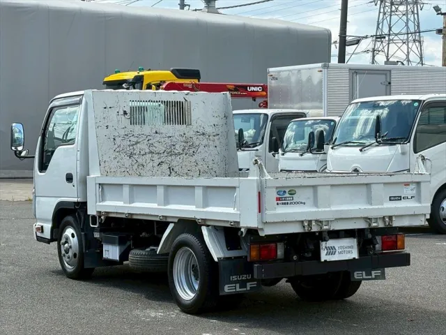 いすゞ エルフ 2RG-NJR88AD(2WD)の写真3