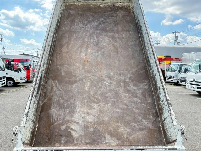 いすゞ エルフ 2RG-NJR88AD(2WD)の写真8