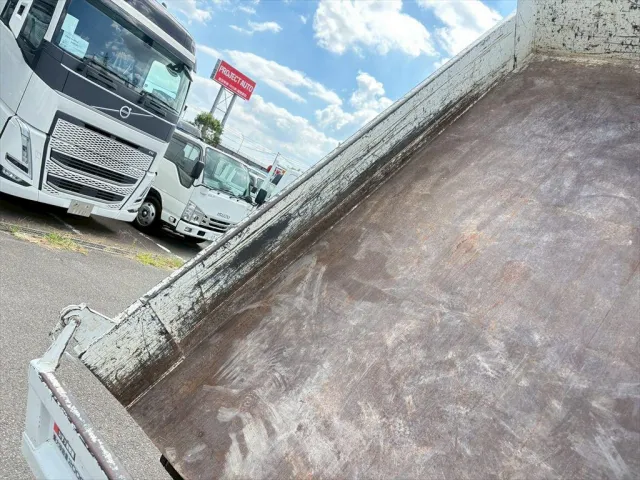 いすゞ エルフ 2RG-NJR88AD(2WD)の写真9