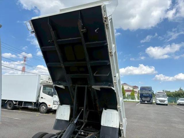 いすゞ エルフ 2RG-NJR88AD(2WD)の写真13