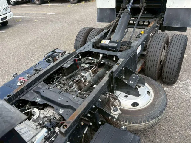 いすゞ エルフ 2RG-NJR88AD(2WD)の写真16